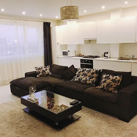 Apartment Garden View By Exclusive North Bucharest